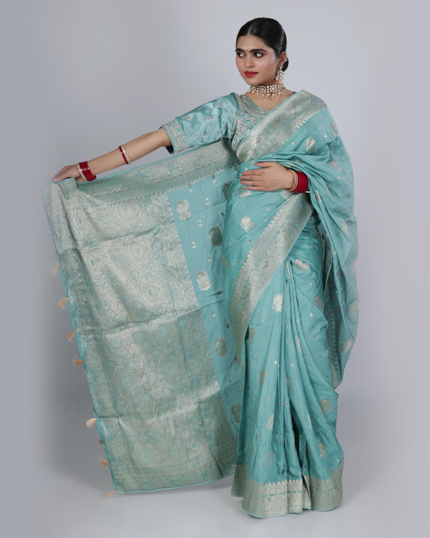 Saree Banarsi