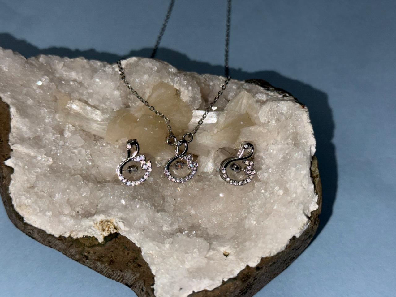Elegant Swan-Inspired Silver Necklace & Earring Set | Sparkling Crystal Jewelry