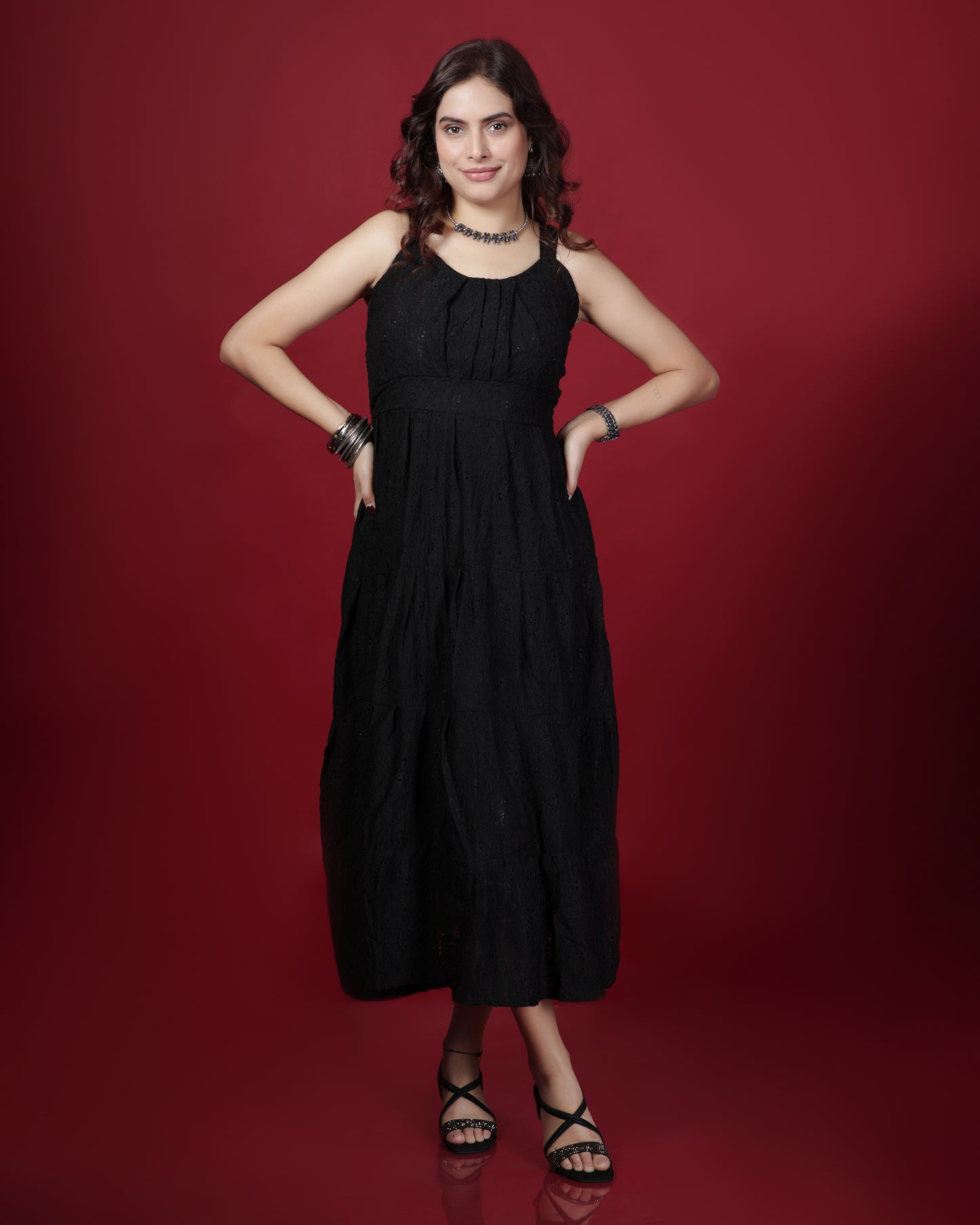 Elegant Black Midi Dress – Timeless & Chic