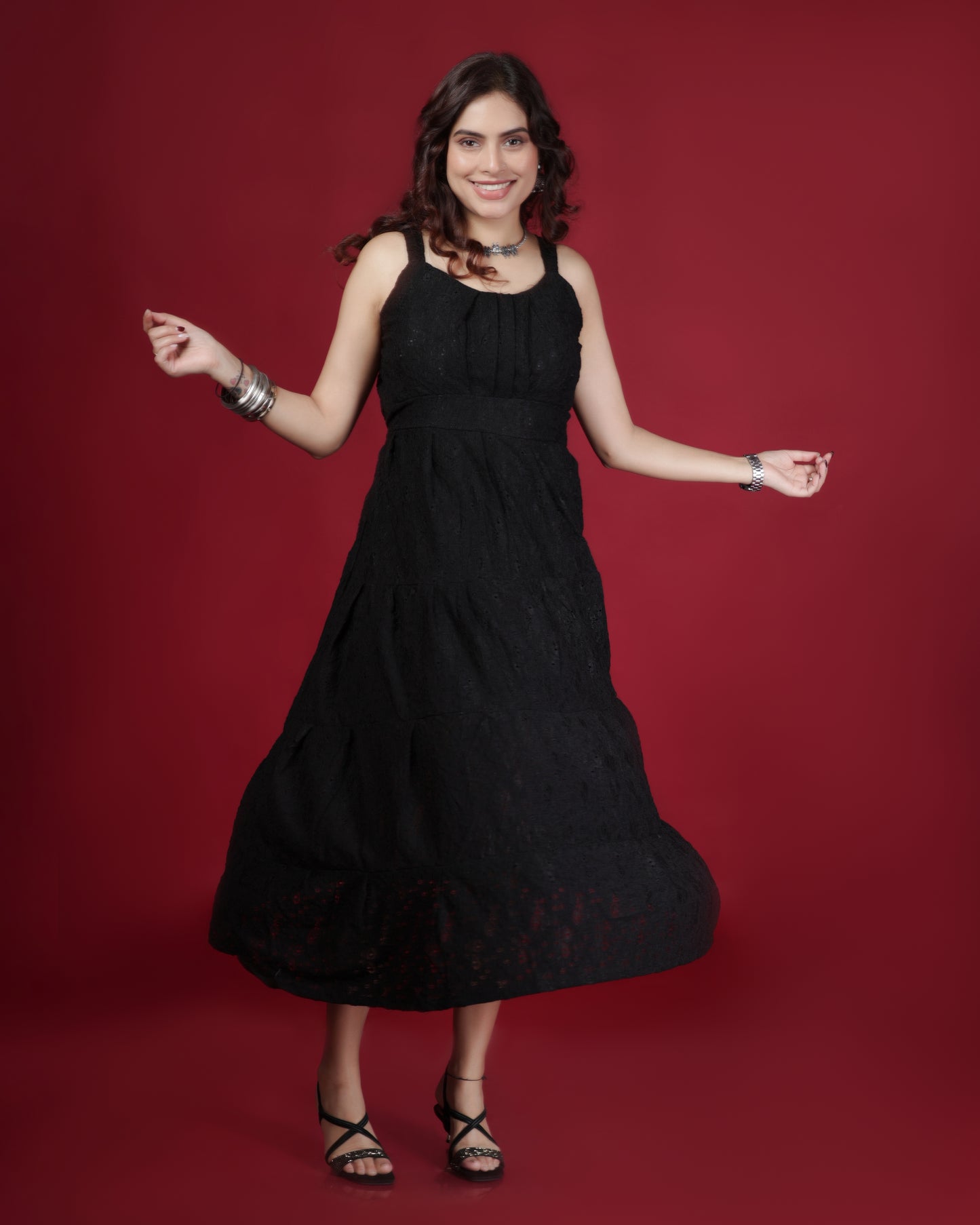 Elegant Black Midi Dress – Timeless & Chic