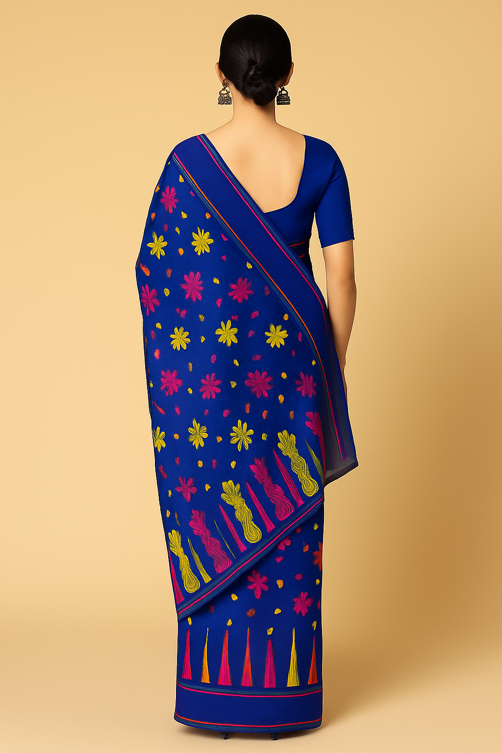 Handloom-Inspired Floral Weave Saree with Contrast Border