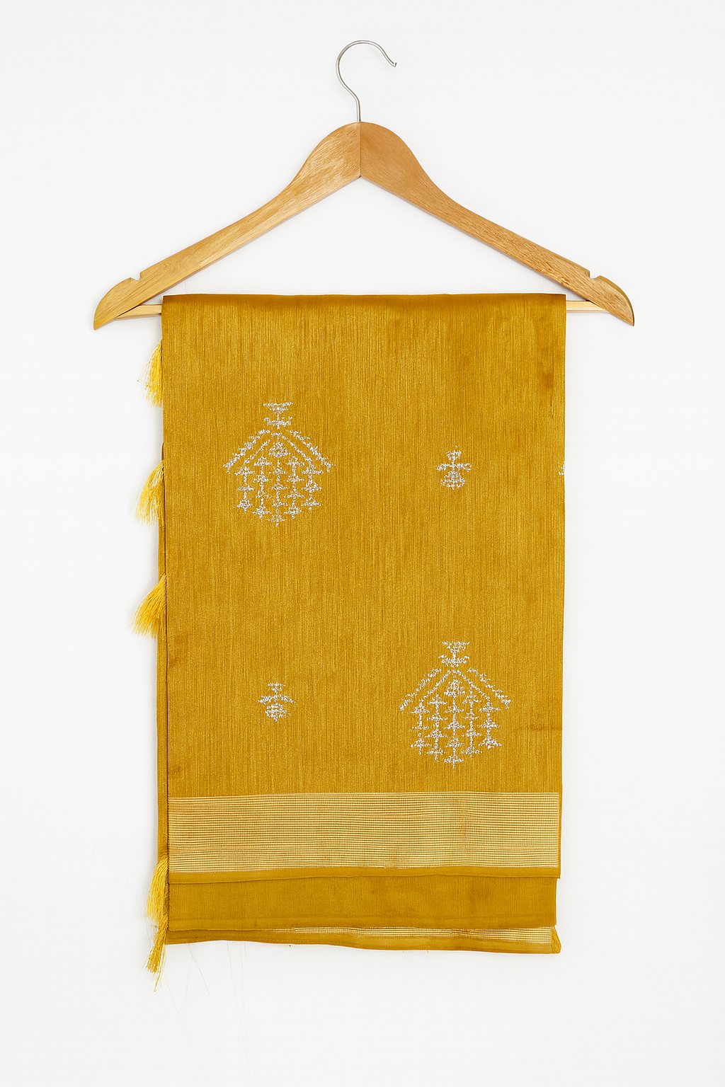 Handloom Saree with Intricate Thread Work and Subtle Zari Border