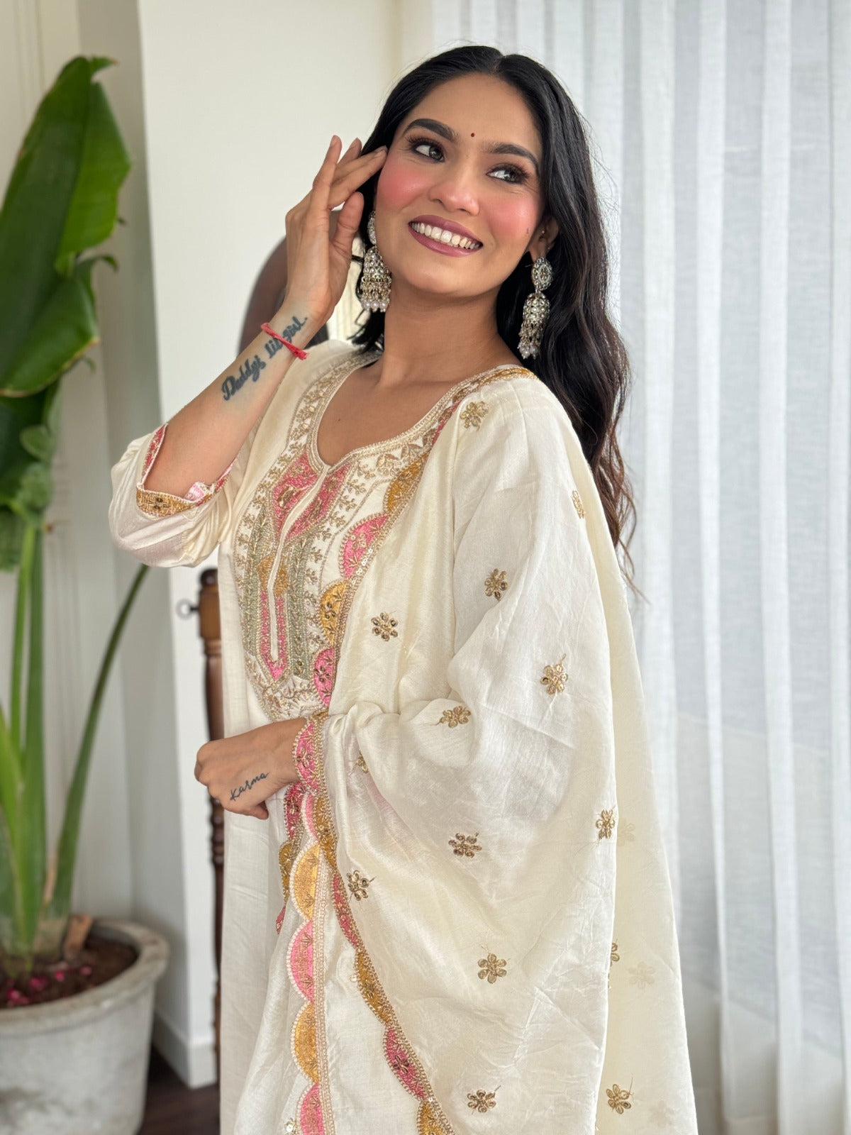 women embroidered straight set