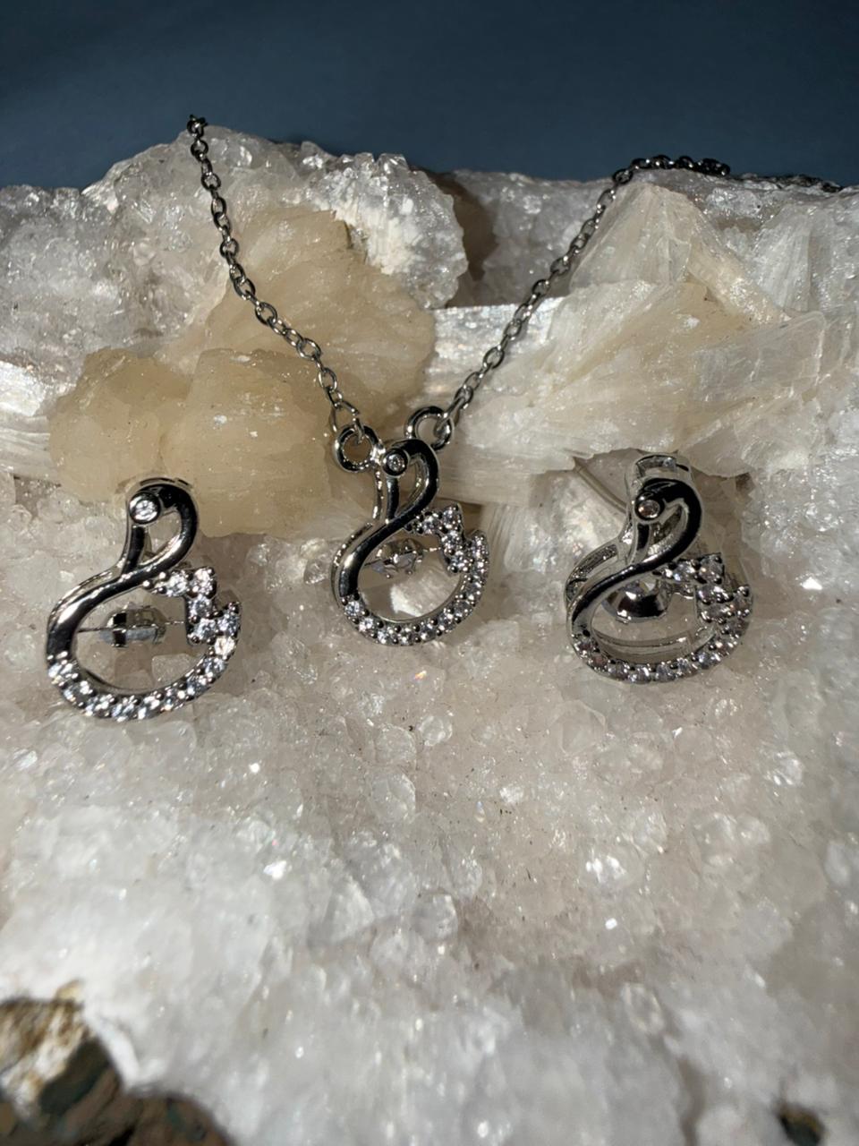Elegant Swan-Inspired Silver Necklace & Earring Set | Sparkling Crystal Jewelry